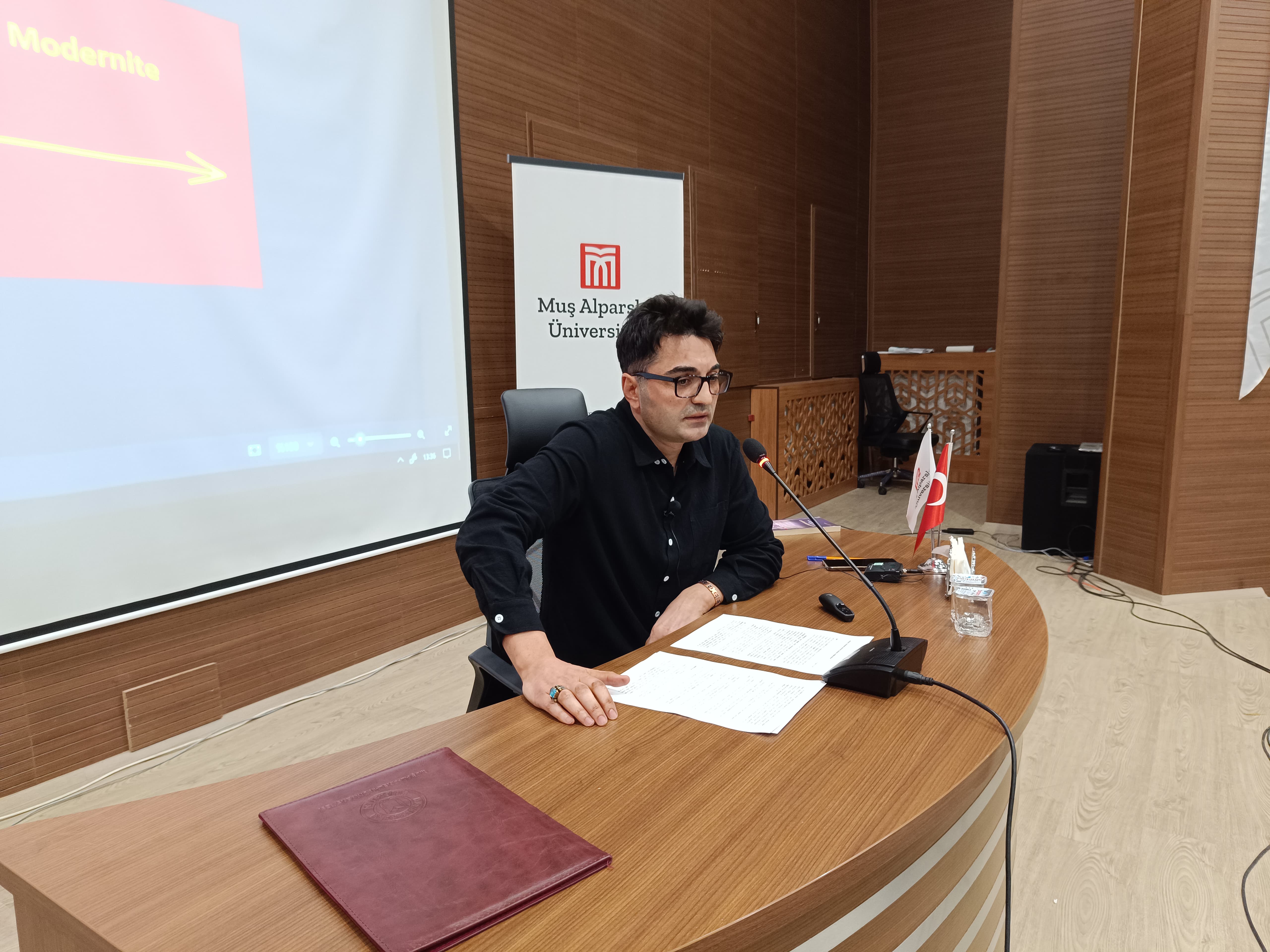 nizamiye-sohbetlerinin-14-konugu-doc-dr-ertugrul-cesur-oldu-7114