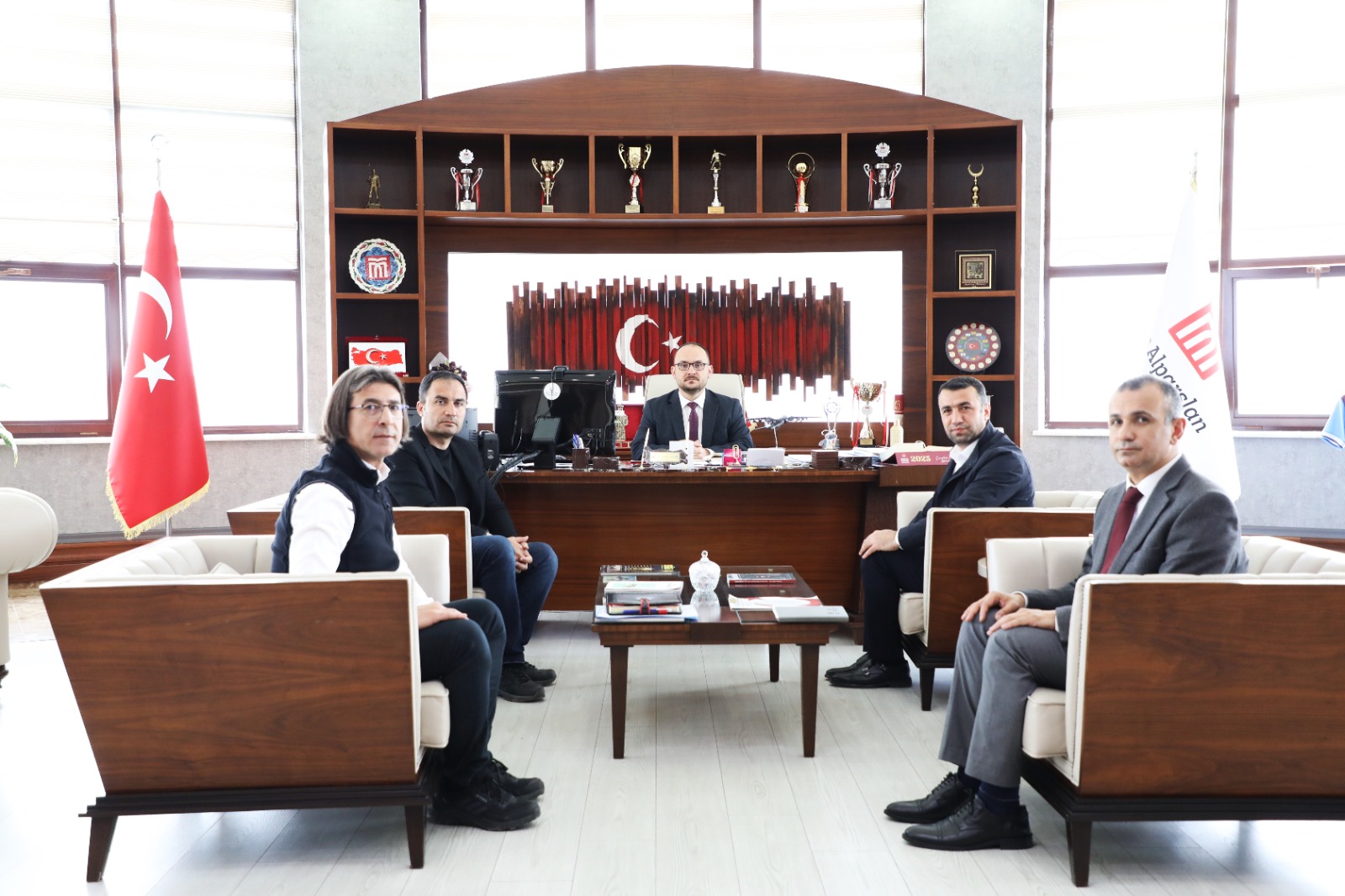 tiryaki-grup-ve-yildiz-tarim-yetkililerinden-rektorumuze-ziyaret-7136