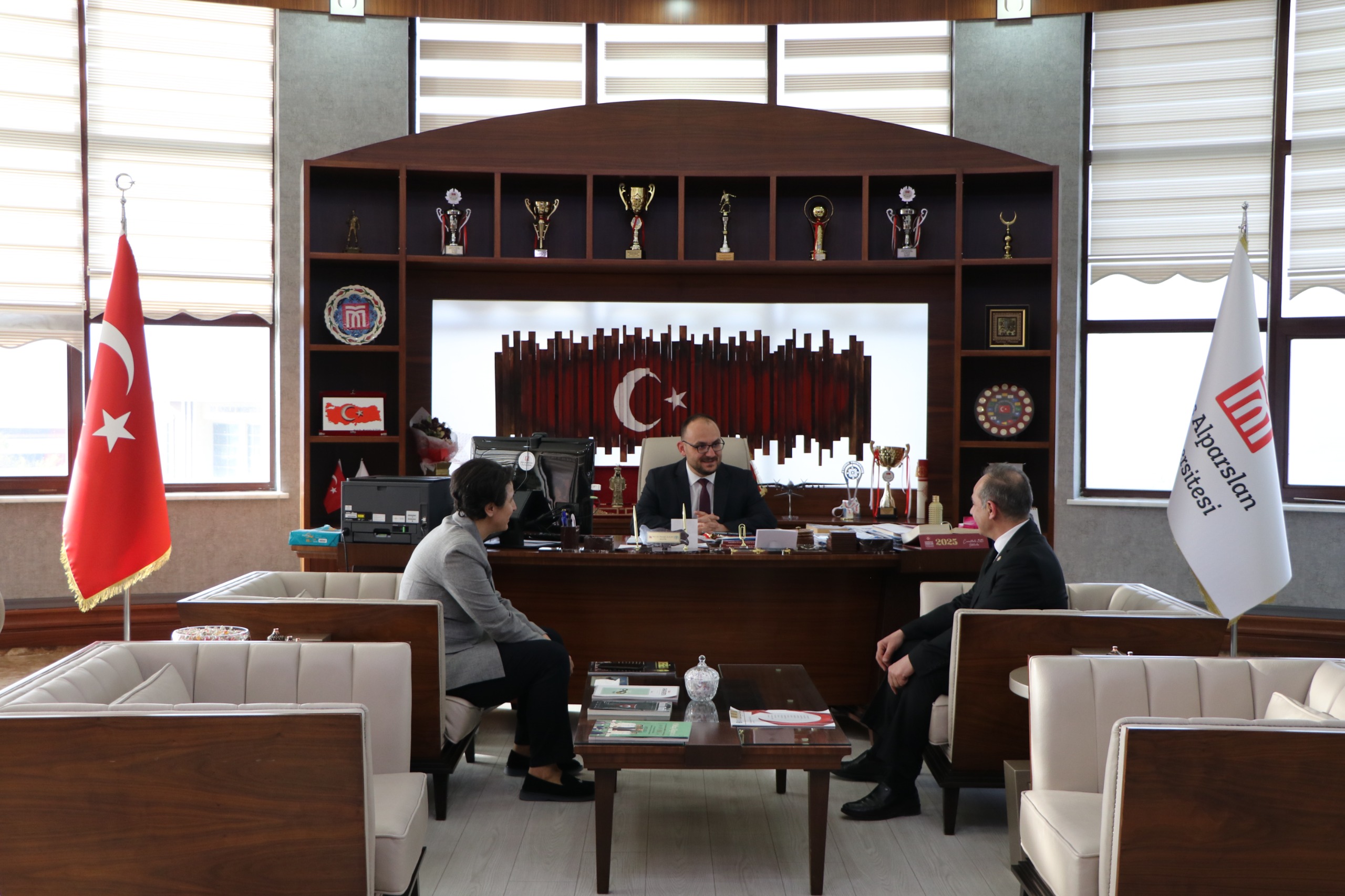 turk-kizilay-mus-il-baskani-firat-ozdemirden-rektorumuze-ziyaret-7148