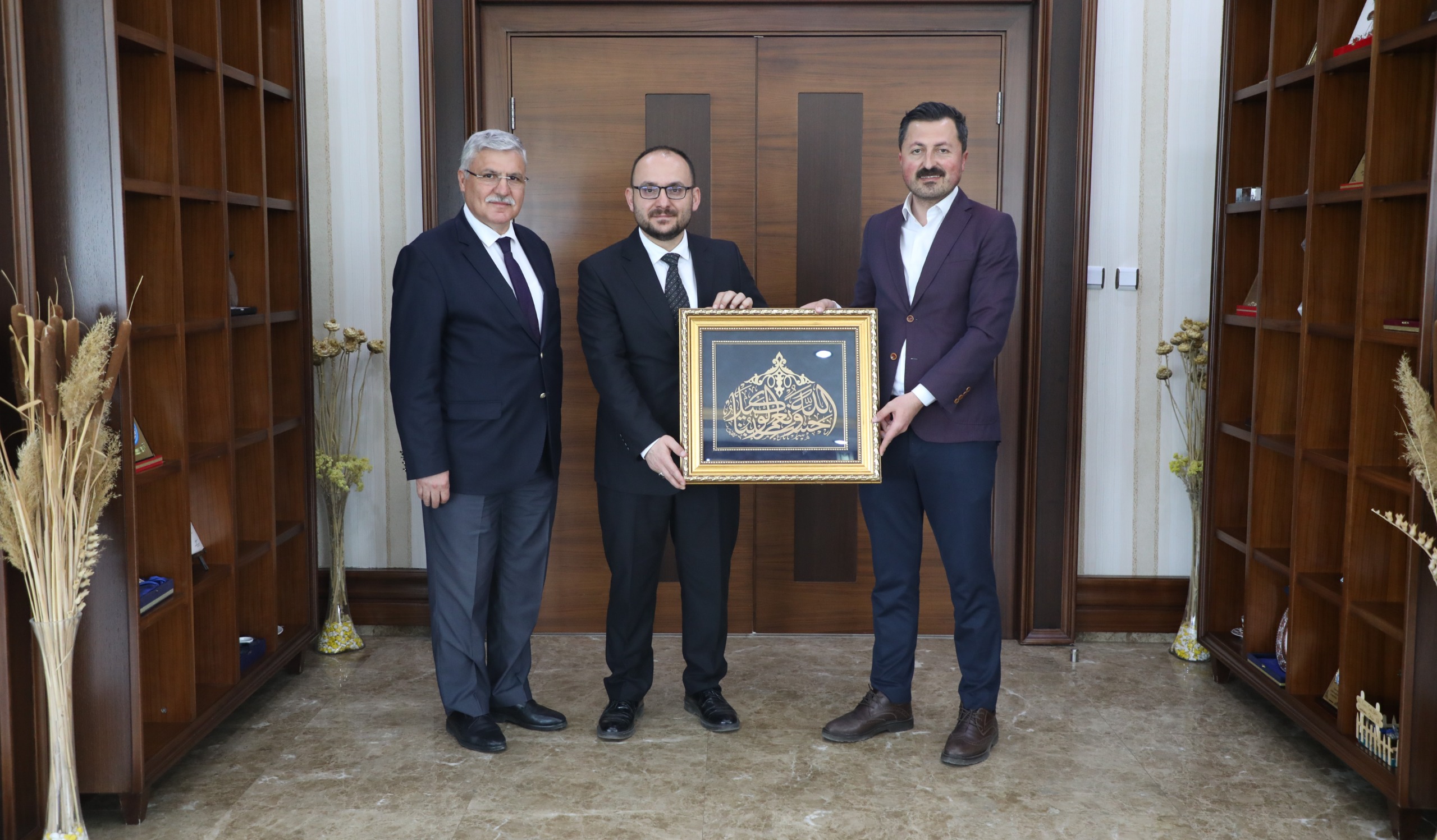 meb-bakan-musaviri-suleyman-can-ve-daire-baskani-abdulhalik-bastan-rektorumuze-ziyaret-7235