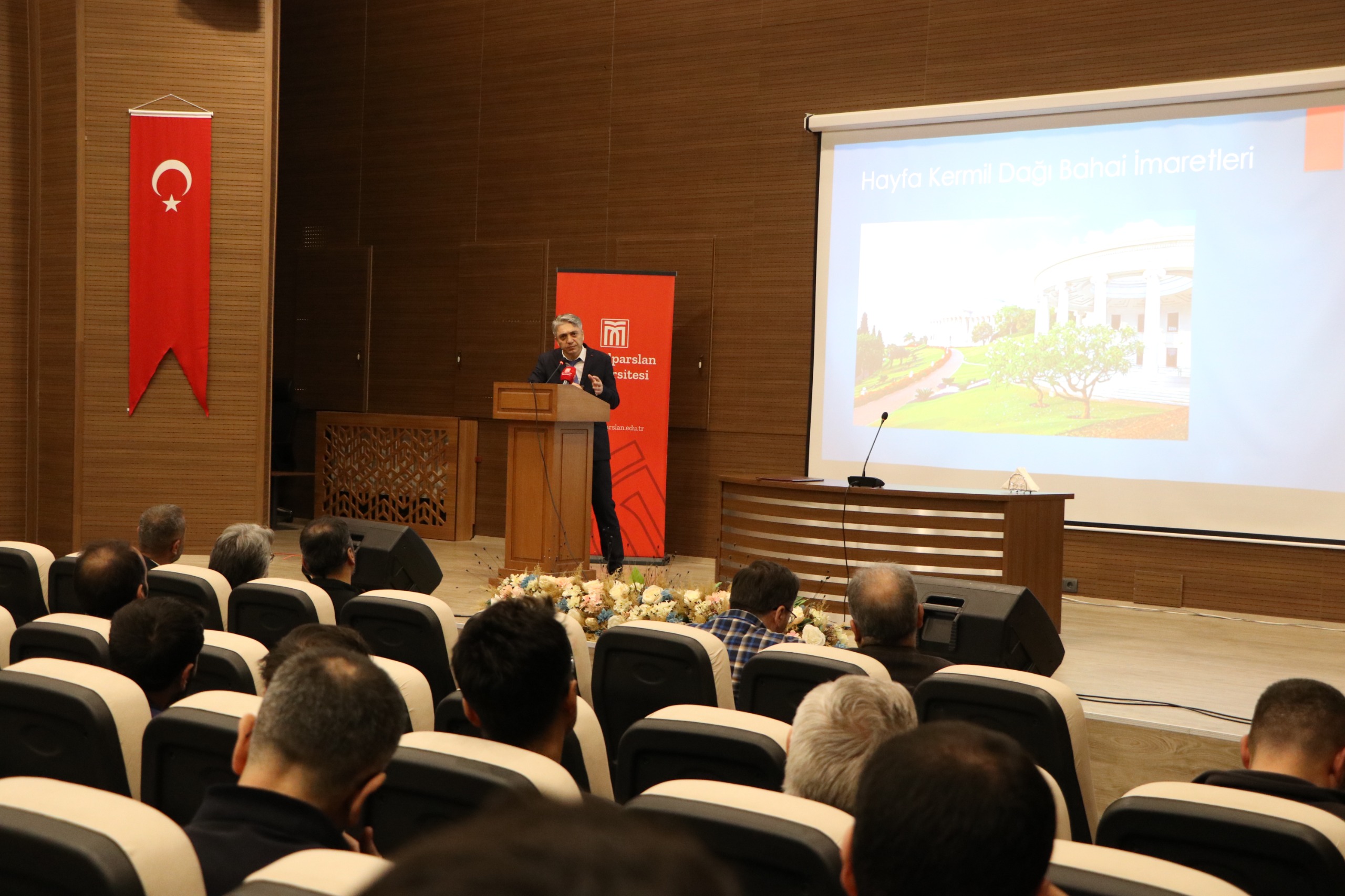 nizamiye-sohbetleri-15te-bahailik-ortaya-cikisi-ve-mahiyeti-konusuldu-7244