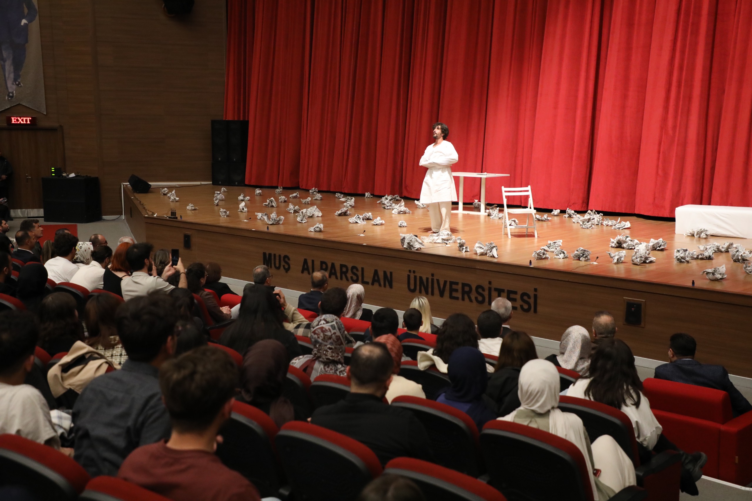 mus-alparslan-universitesinde-perde-filistin-icin-acildi-7313