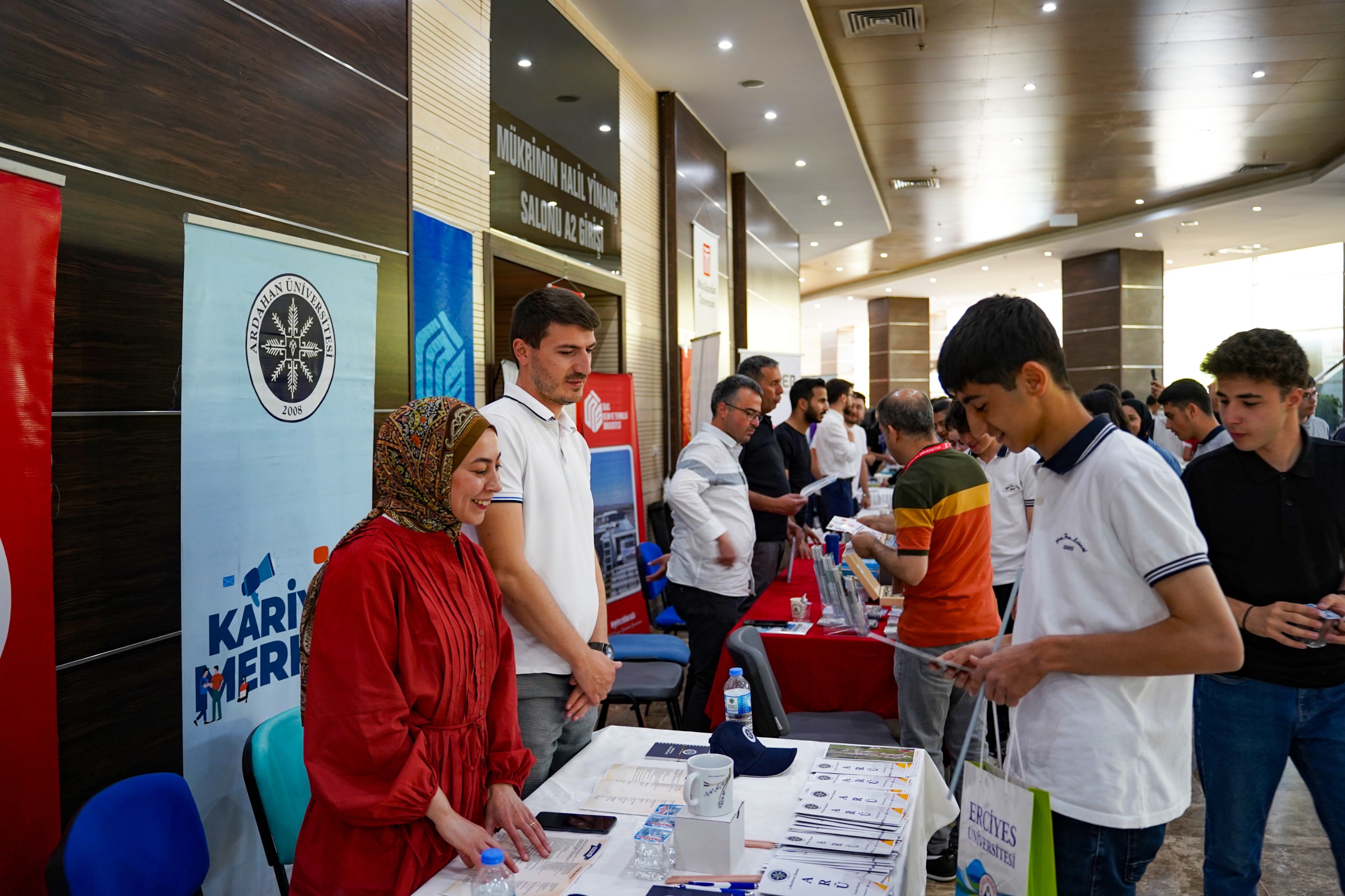 aub-universite-tanitim-fuari-universitemizde-gerceklesiyor-7592