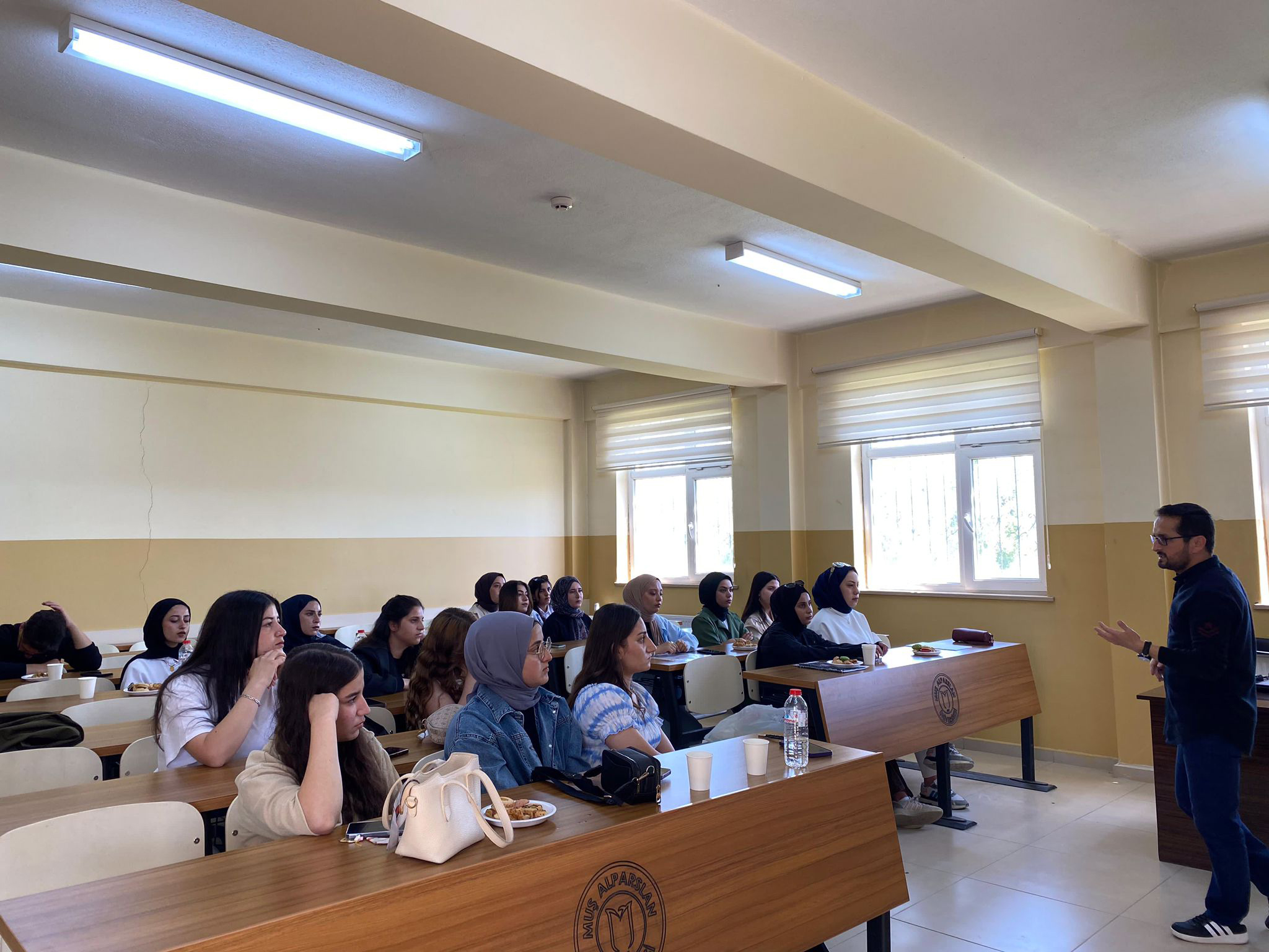 sosyal-gelisim-icin-gelecegi-sekillendiren-gencler-projesi-kapsaminda-70-ogrenci-proje-egitimi-aldi-7593