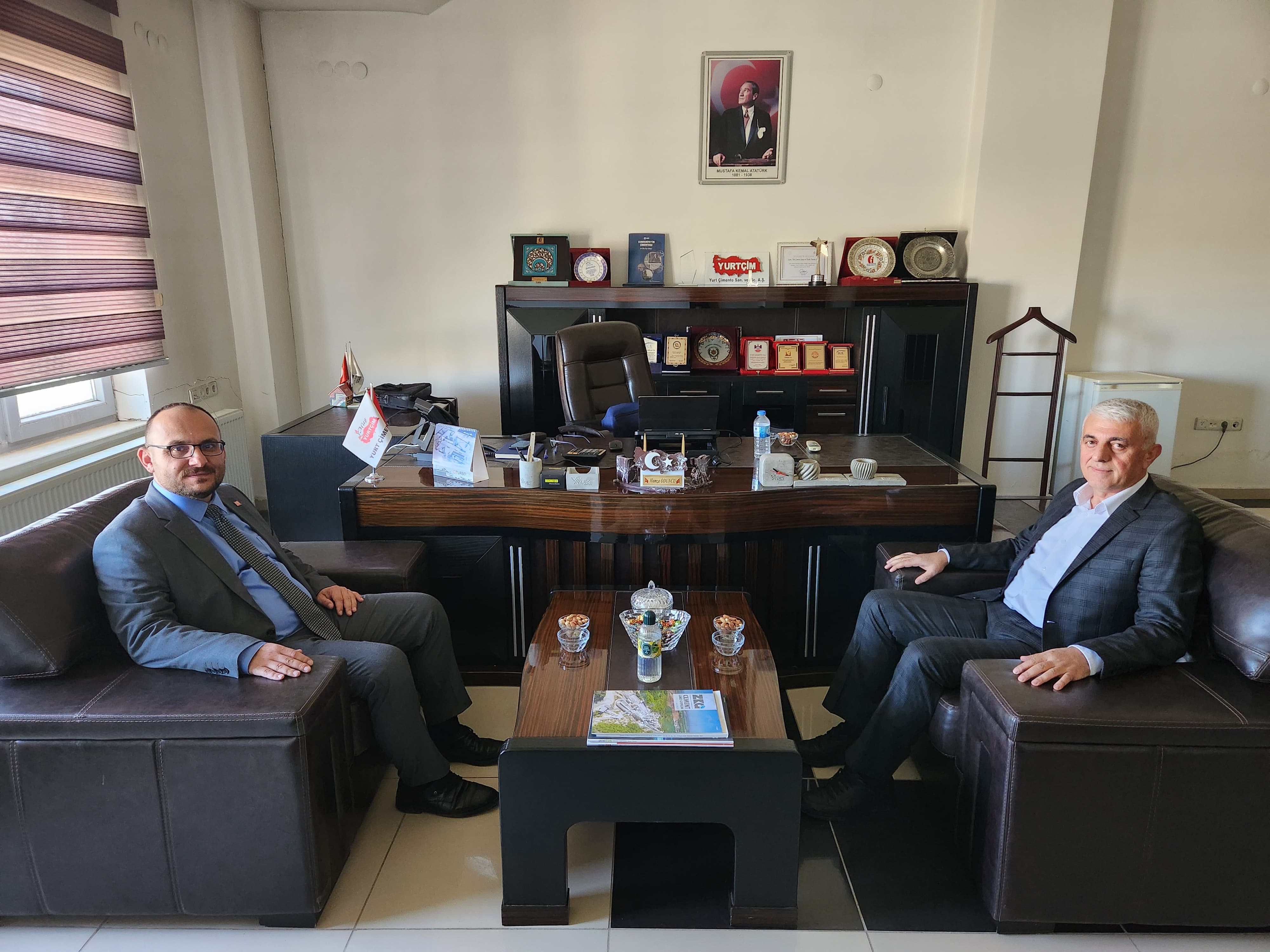 rektorumuz-prof-dr-mustafa-alicandan-yurtcimento-ziyareti-7768