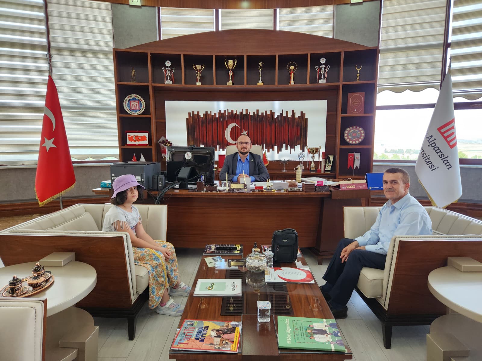 bulanik-merkez-camii-imami-kiramettin-aydindan-rektorumuze-nezaket-ziyareti-7831