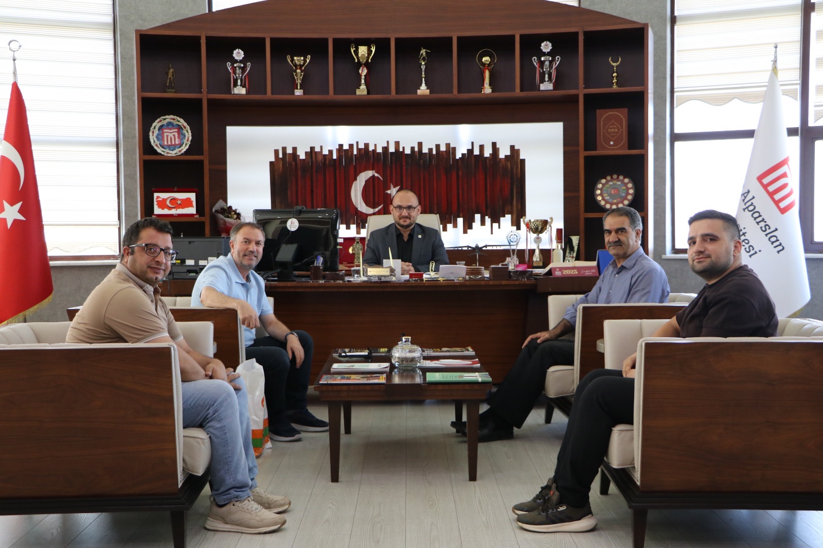 birey-anadolu-lisesinden-rektorumuze-ziyaret-7859