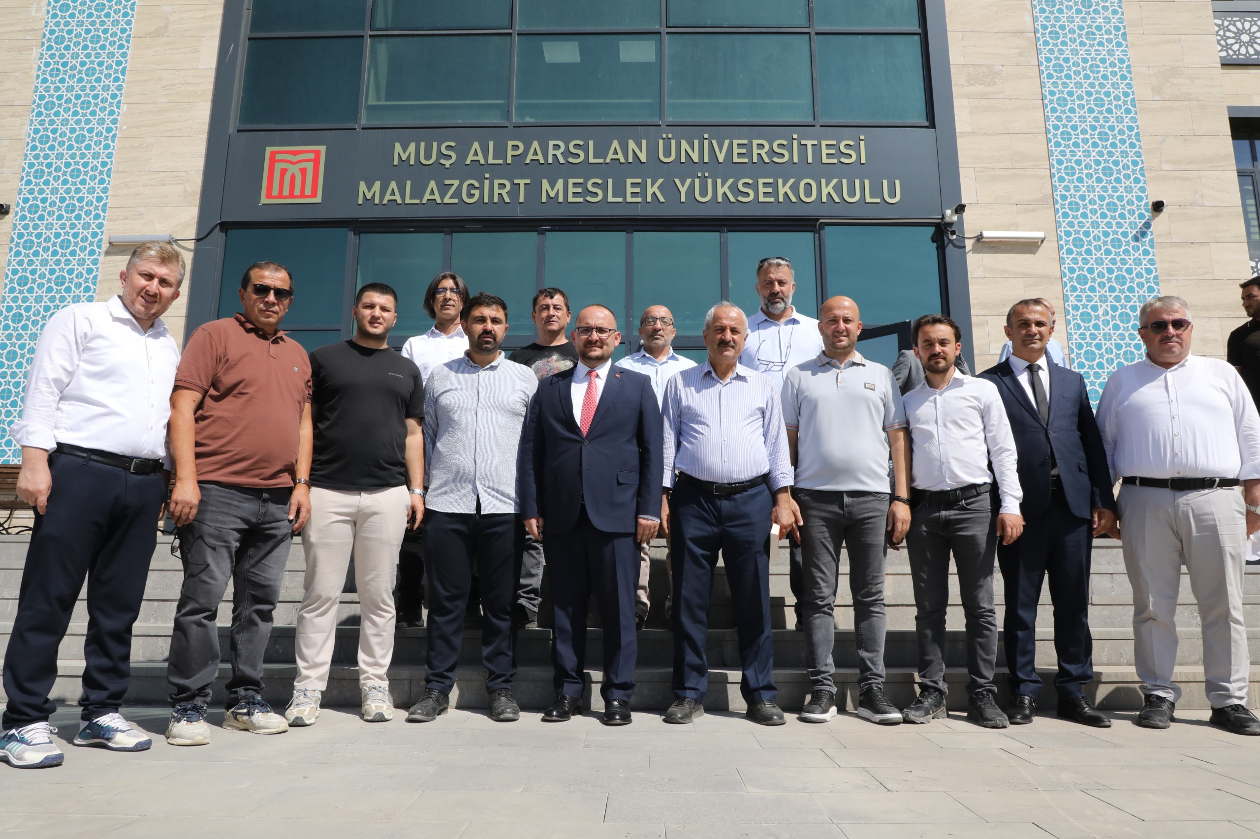 gebze-belediye-baskani-zinnur-buyukgozden-rektorumuze-ziyaret-7887