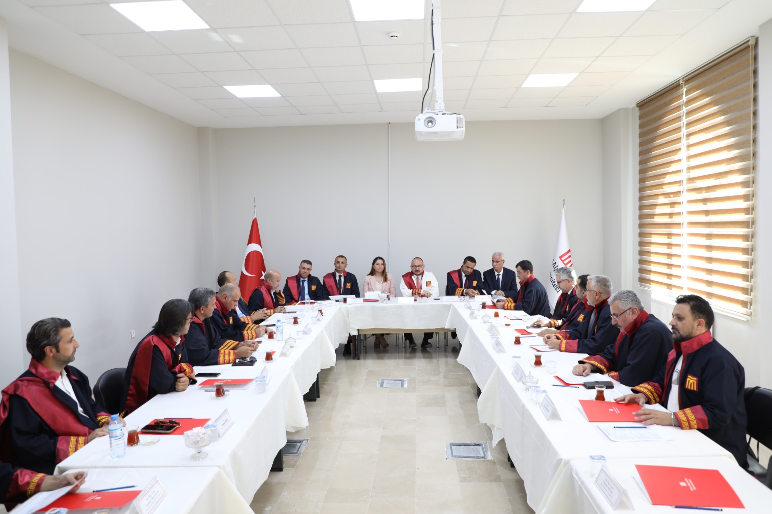 senato-toplantisi-gerceklestirildi-7889