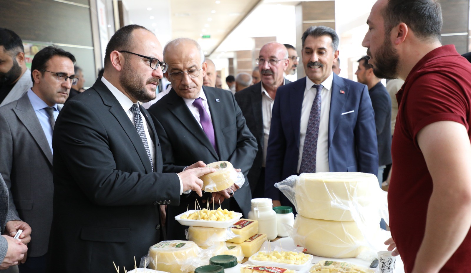 universitemiz-ev-sahipliginde-1-mus-tarim-hayvancilik-ve-sanayi-fuari-basladi-8004