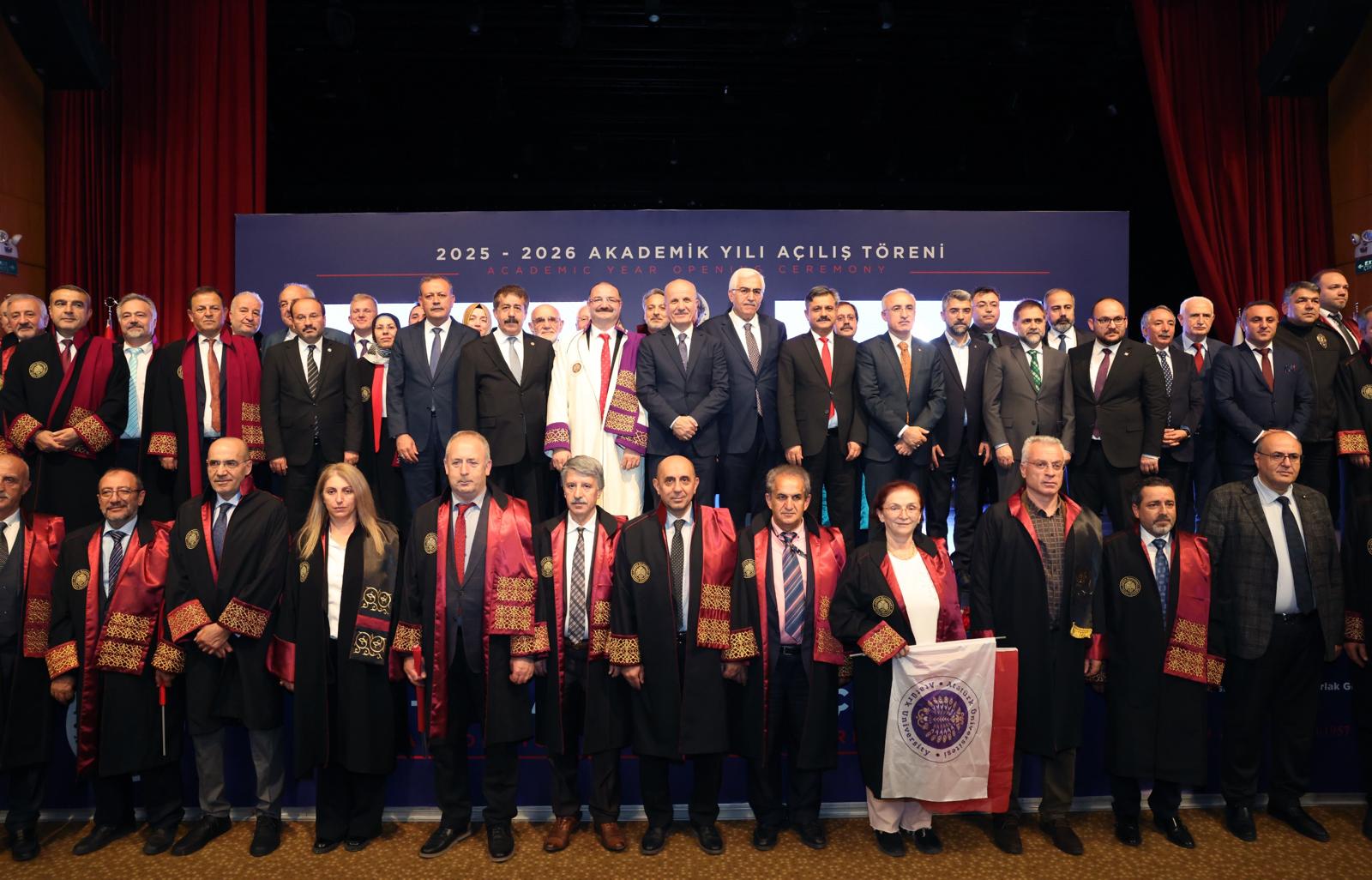 ataturk-universitesinin-akademik-yil-acilisina-katildik-8084