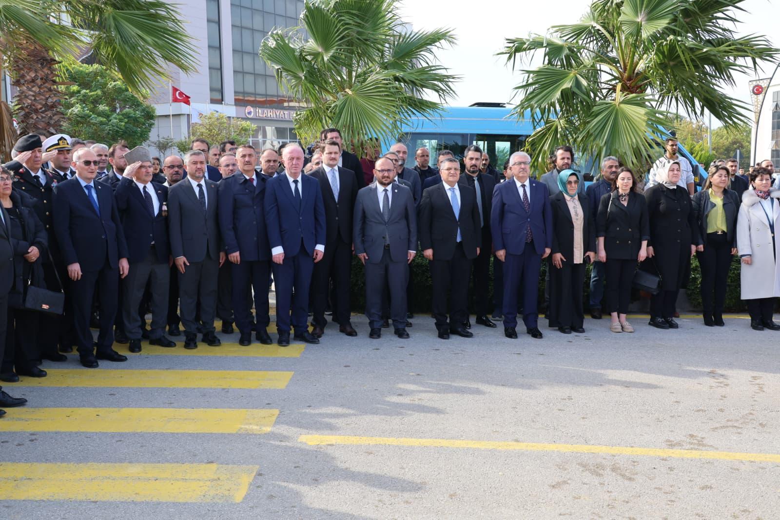 rektorumuz-prof-dr-mustafa-alican-sinop-fetih-aniti-acilisina-katildi-8191