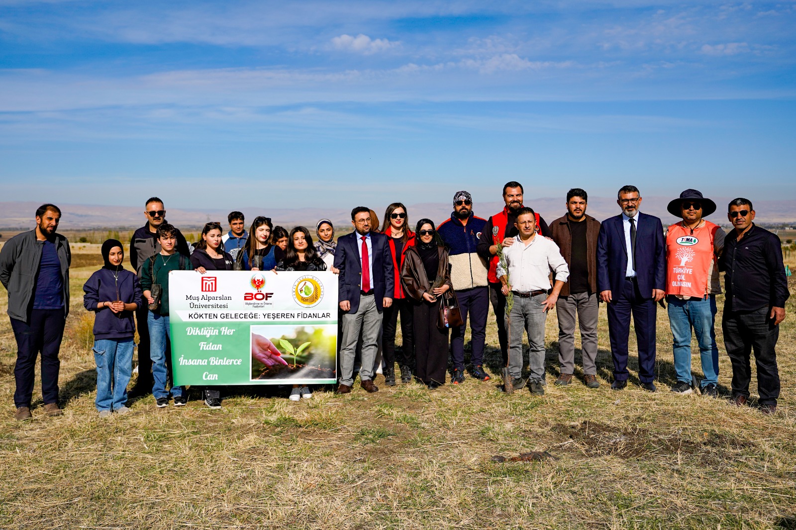 mus-alparslan-universitesi-mus-emniyet-mudurlugu-ve-orman-isletme-mudurlugunden-ortak-agac-dikme-etkinligi-8201