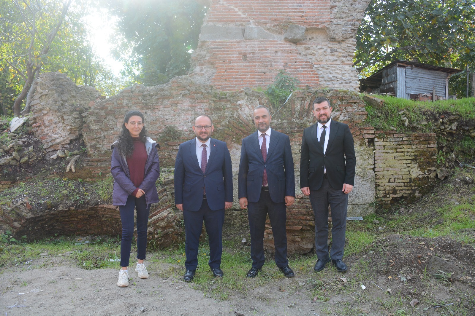 rektorumuz-bartin-universitesi-tarafindan-yurutulen-amastris-ve-tios-antik-kentleri-kazi-alanlarini-ziyaret-etti-8224