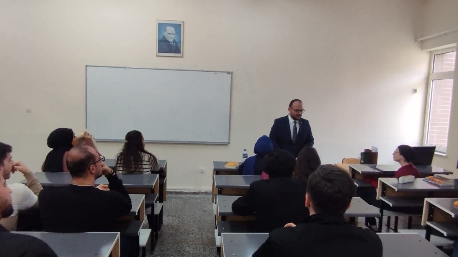 rektorumuz-alican-bolu-abant-izzet-baysal-universitesi-tarih-bolumunu-ziyaret-etti-8235