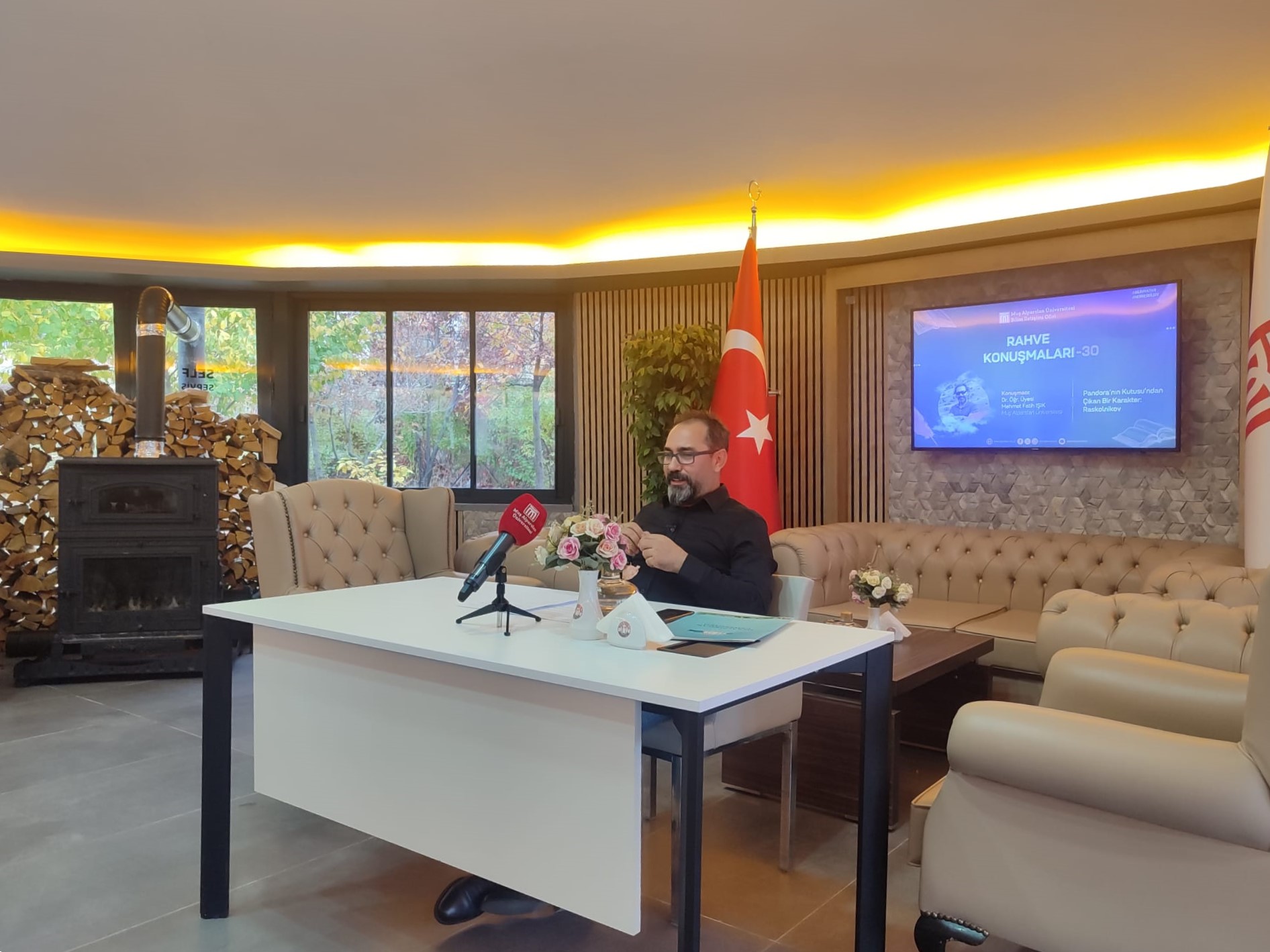 rahve-konusmalarinin-30uncu-bolumunde-raskolnikov-tartisildi-8291