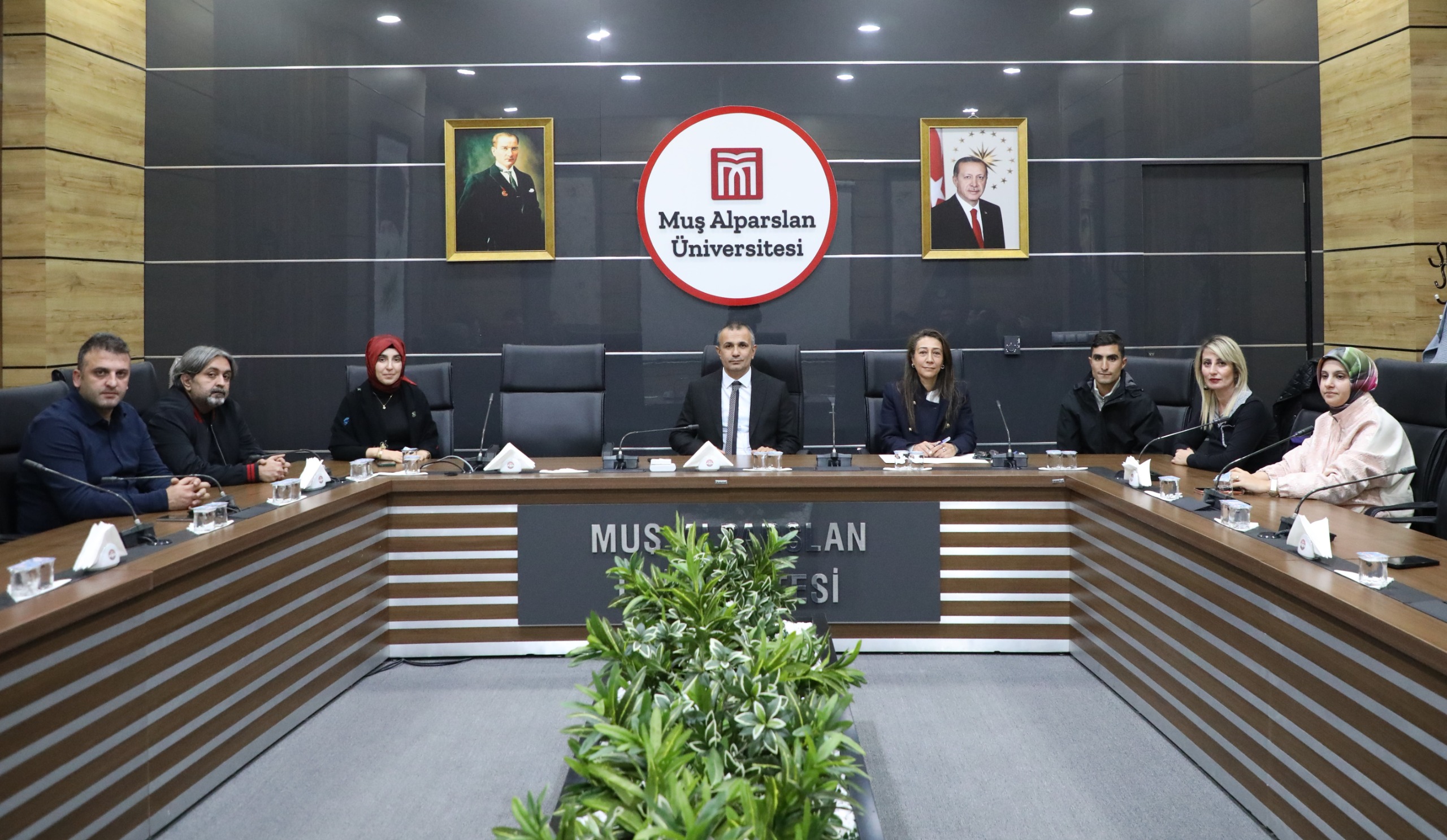 universitemizde-engelli-ogrenci-birim-koordinatorlugu-guz-donemi-toplantisi-gerceklestirildi-8362