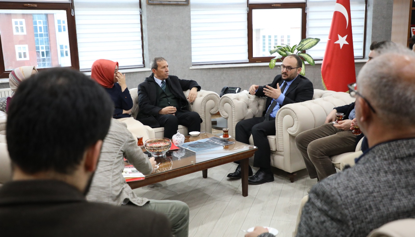 mus-alparslan-universitesi-2-oyku-gunleri-konuklari-rektorumuzu-ziyaret-etti-8408