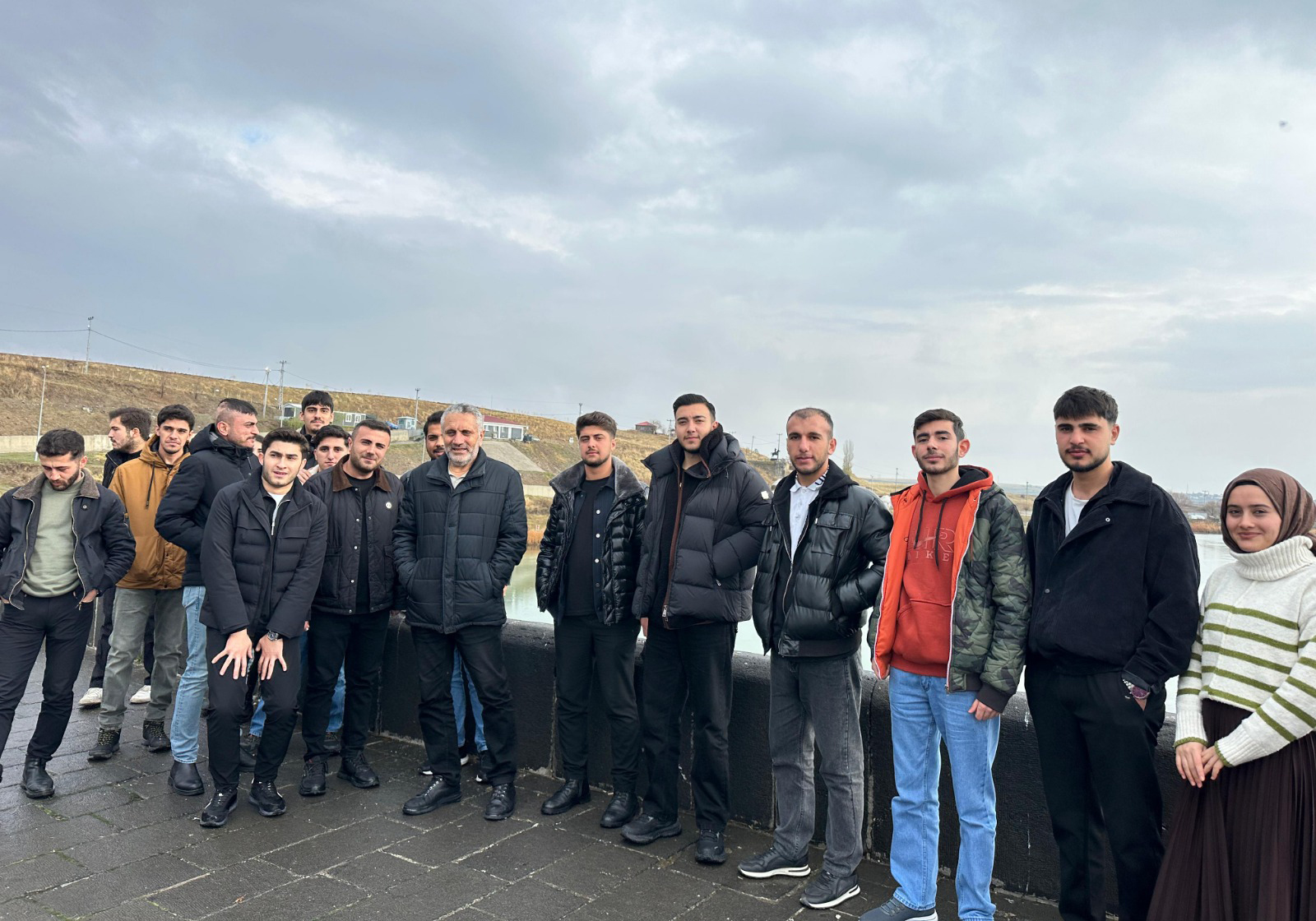 tbmyo-insaat-bolumu-ogrencilerinden-tarihi-ve-yeni-koprulere-teknik-gezi-8468