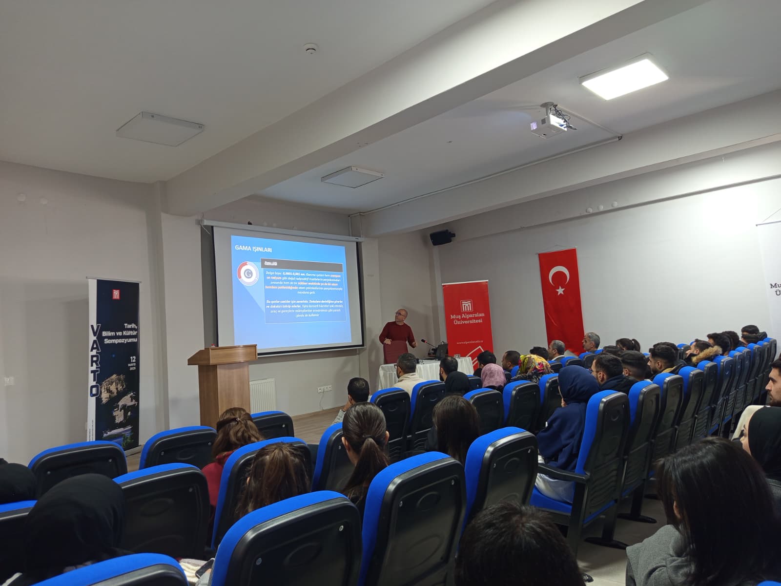 varto-giyasettin-bingol-meslek-yuksekokulunda-radyasyonun-saglik-uzerine-etkileri-seminer-8493