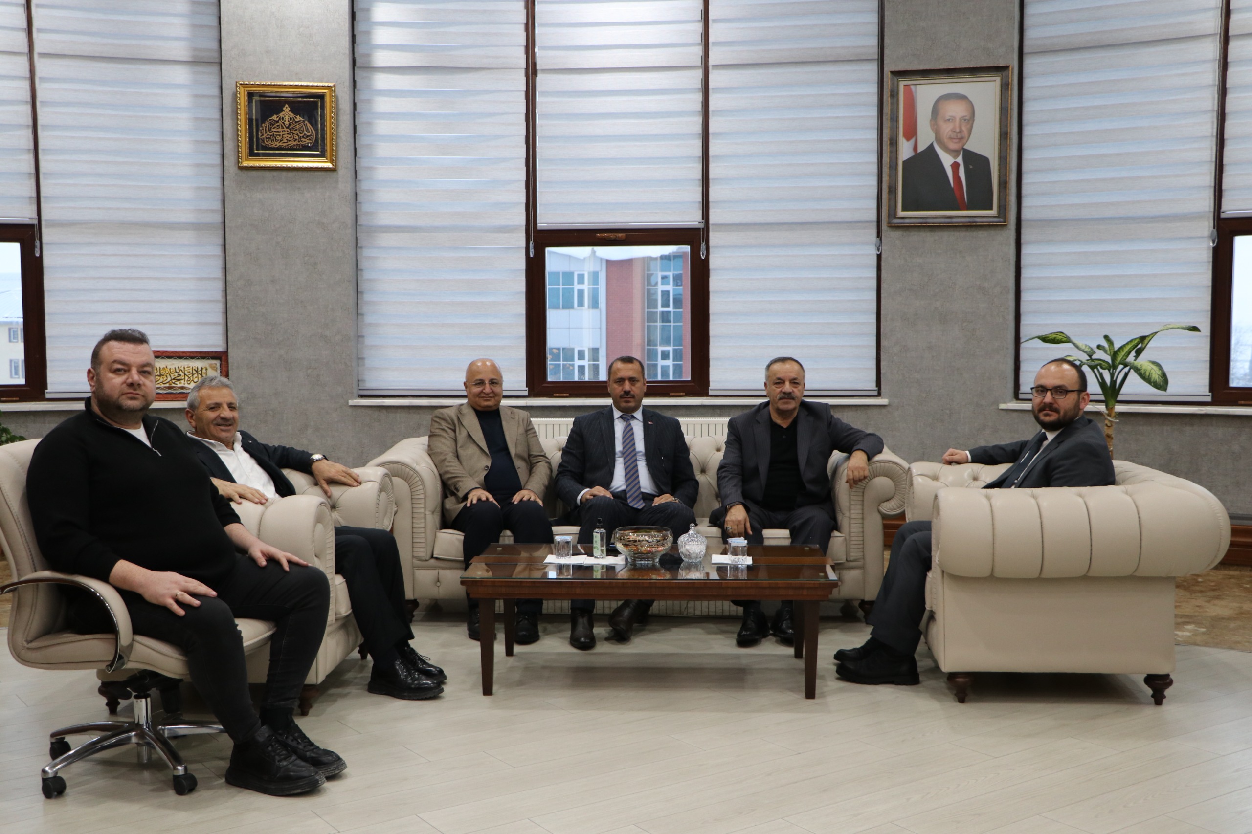 rektorumuz-prof-dr-mustafa-alican-mus-der-heyetini-kabul-etti-8583