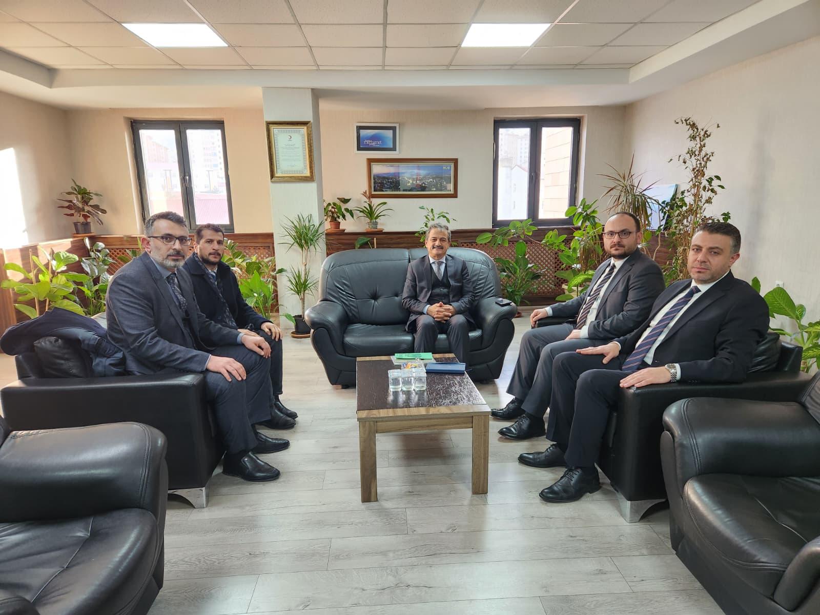 rektorumuz-prof-dr-mustafa-alicandan-il-saglik-muduru-dr-erol-emre-omure-ziyaret-8692