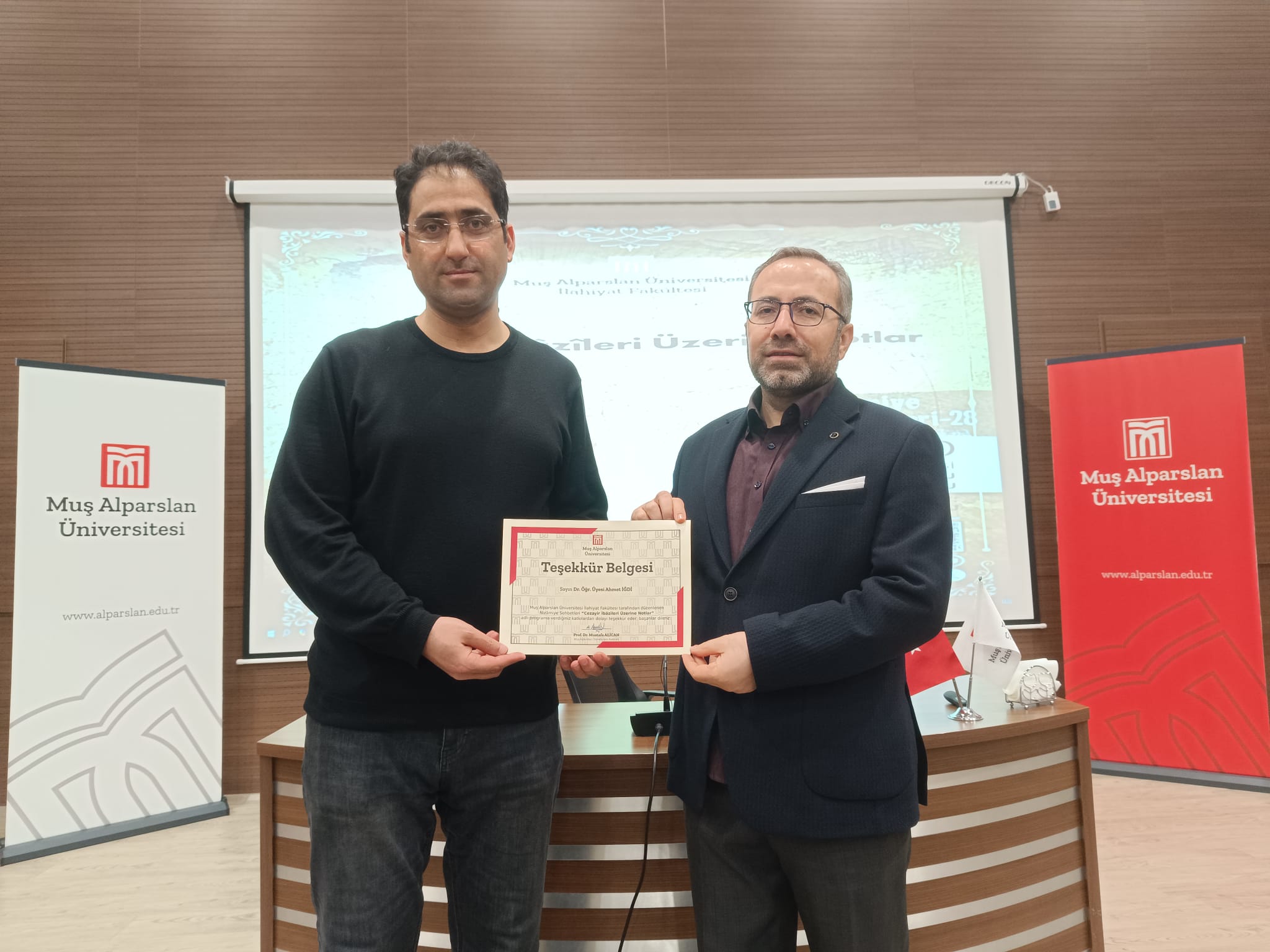 nizamiye-sohbetleri-28de-cezayir-ibazileri-uzerine-notlar-konusu-ele-alindi-8753