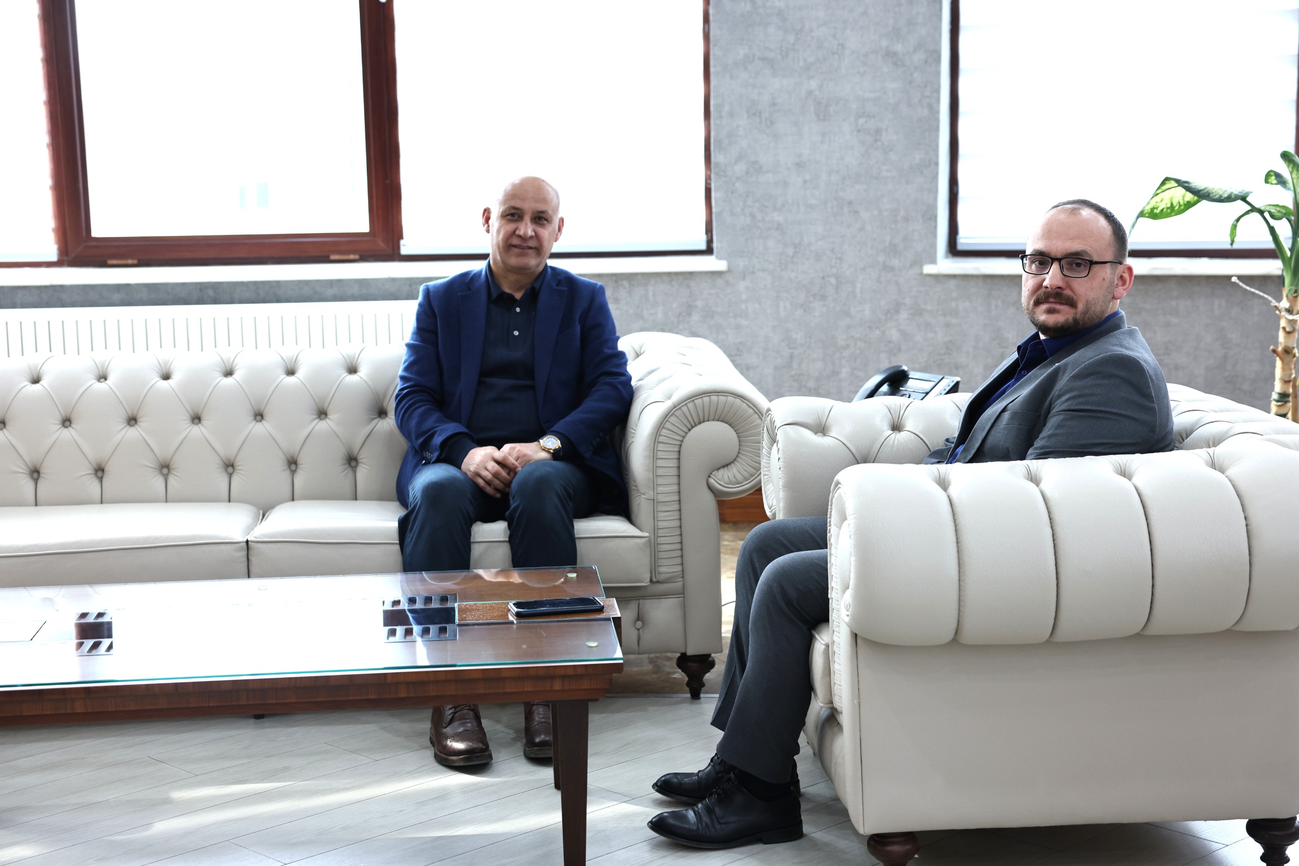 ak-parti-malazgirt-ilce-baskani-cengiz-altindan-rektorumuze-ziyaret-8801