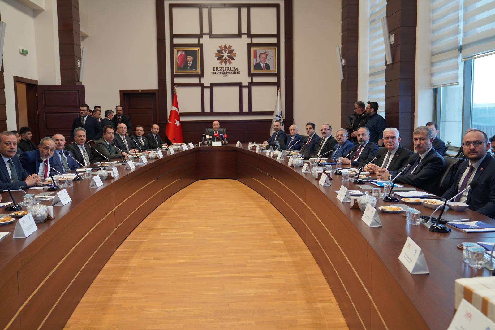 rektorumuz-unidab-8-donem-toplantisina-katildi-8852