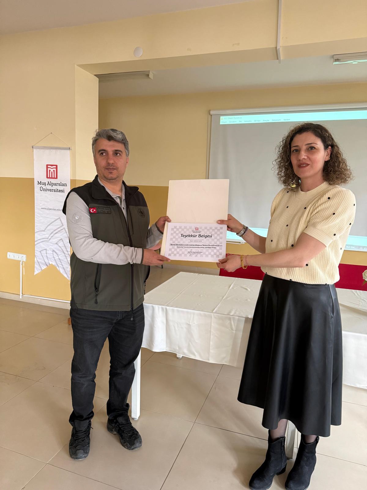 afetlere-direncli-gelecek-icin-ormanlar-semineri-duzenlendi-8893