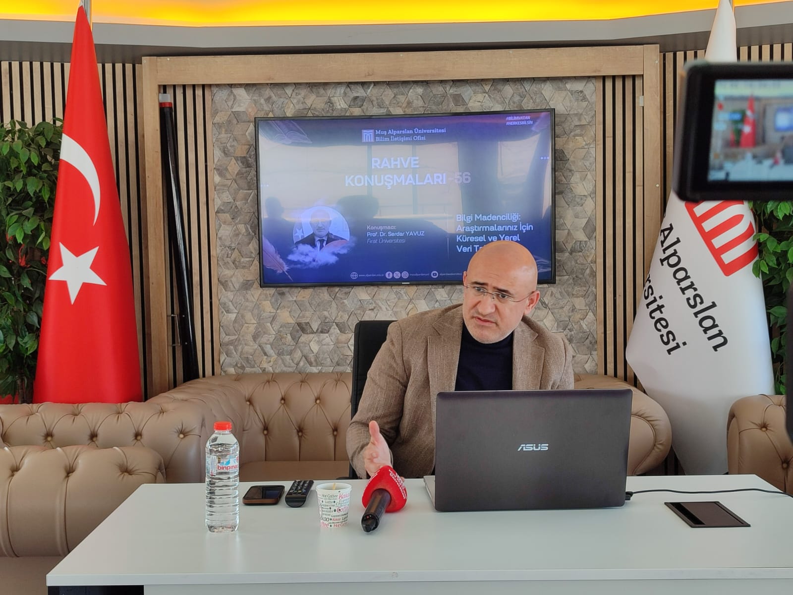 rahve-konusmalarinda-bilgi-madenciligi-ele-alindi-8905