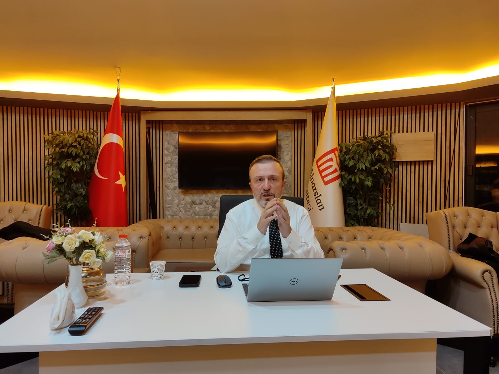 rahve-konusmalarinin-61inci-bolumunde-prof-dr-enbiya-yildirim-konuk-oldu-9127