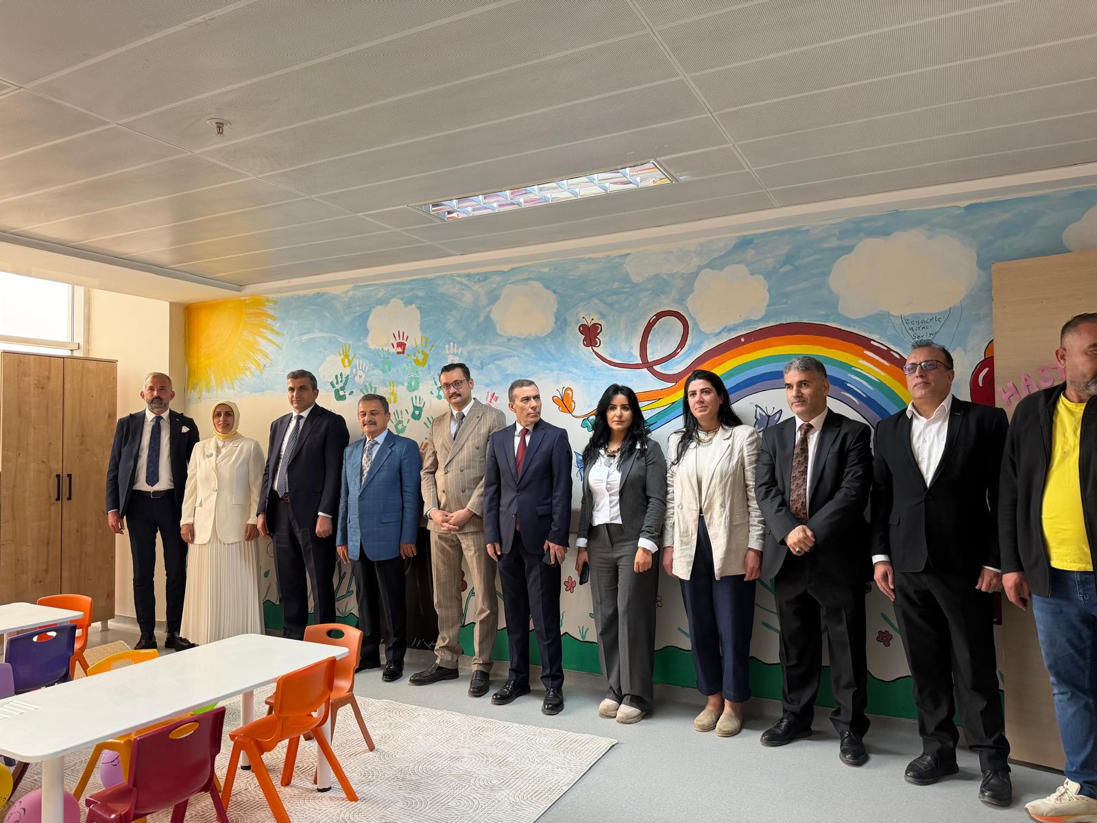 universitemiz-is-birligiyle-hayata-gecirilen-hastane-okulu-faaliyete-basladi-9139