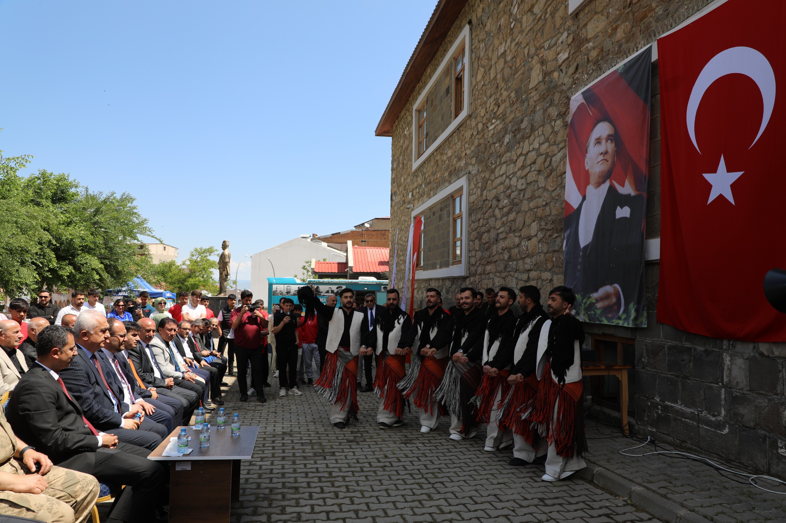 rektorumuz-turk-mutfagi-ve-muzeler-haftasi-kutlama-programina-katildi-9194