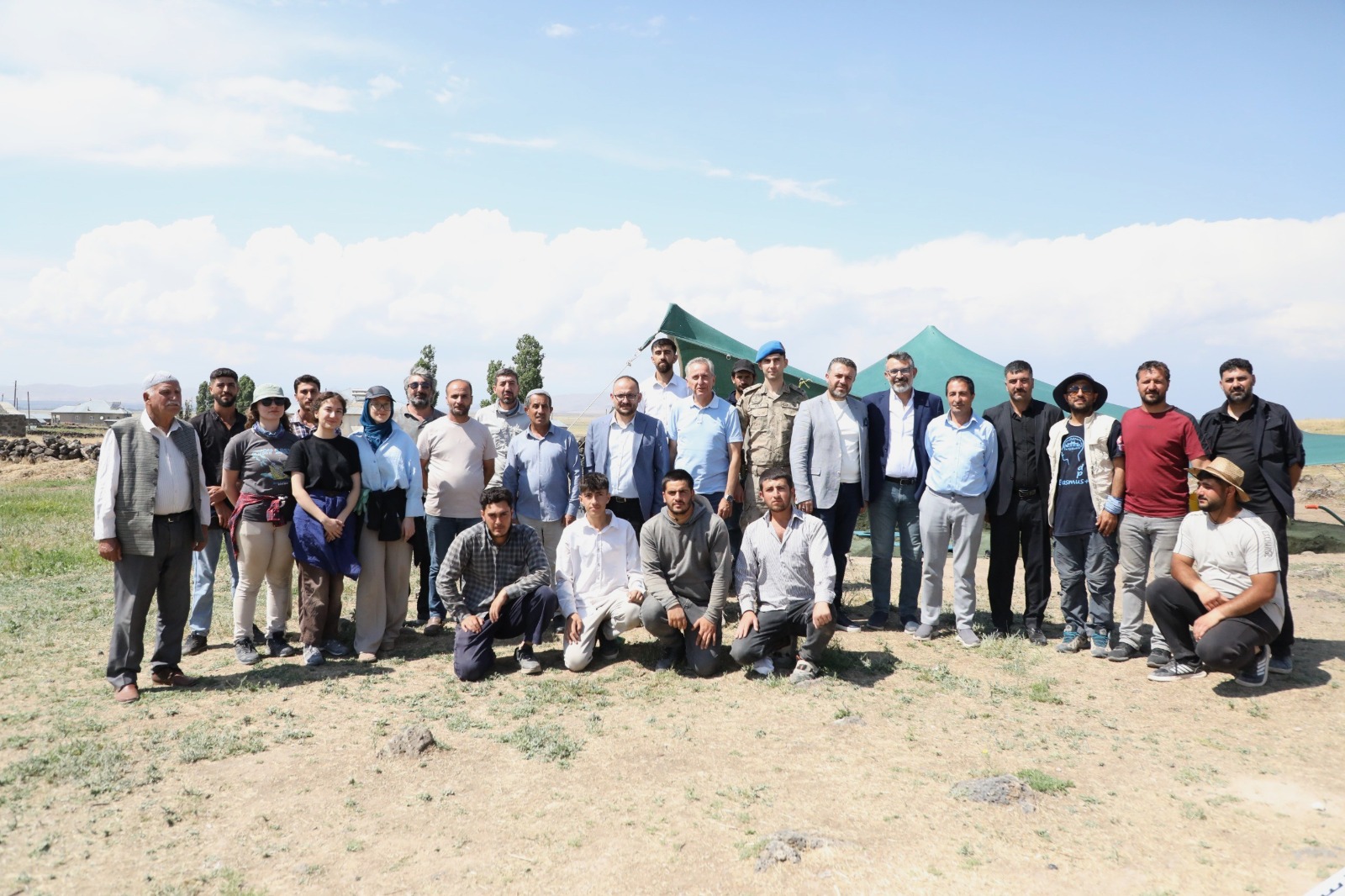 malazgirtte-tarihi-kesfin-esigi-selcuklu-mezarligina-ait-guclu-izler-bulundu-9290