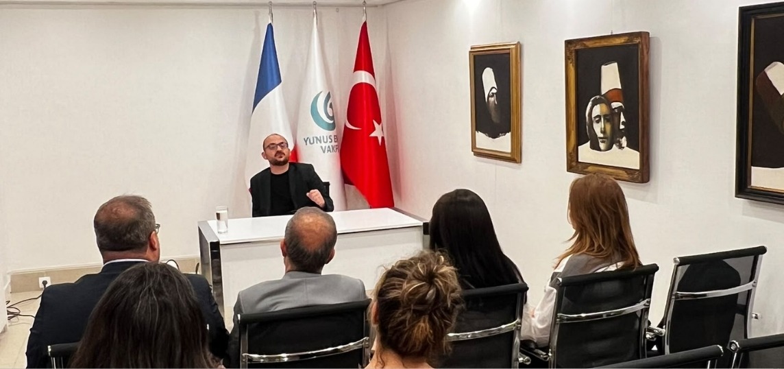 rektorumuz-pariste-malazgirti-yeniden-kesfetmek-programinda-konustu-9443