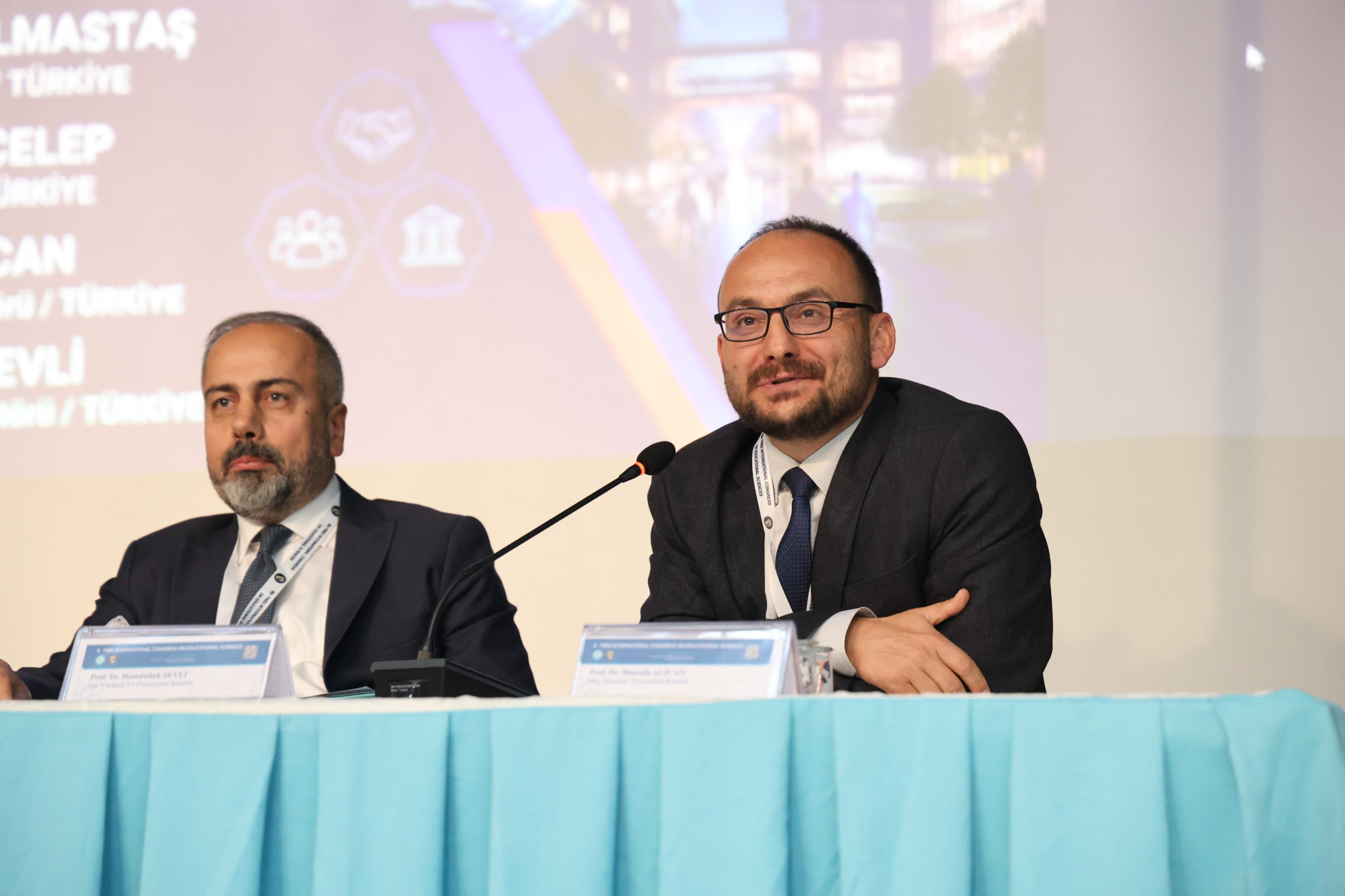 universitemizden-5-trb2-uluslararasi-egitim-bilimleri-kongresine-katilim-9537