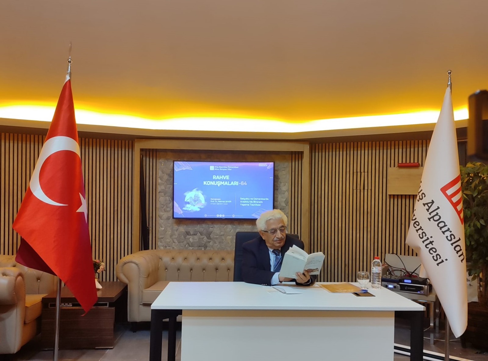 rahve-konusmalari-yeni-sezona-tarih-soylesileriyle-basladi-9539